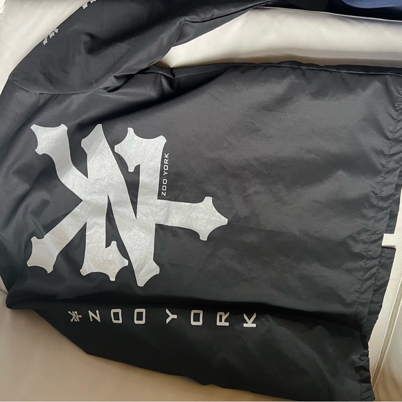 Zoo York Rain Coat - Picture 4 of 5
